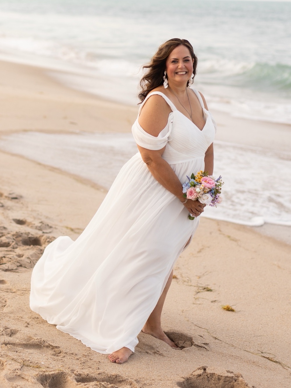 Elegant White Cold-Shoulder Maxi Dress with Side Slit